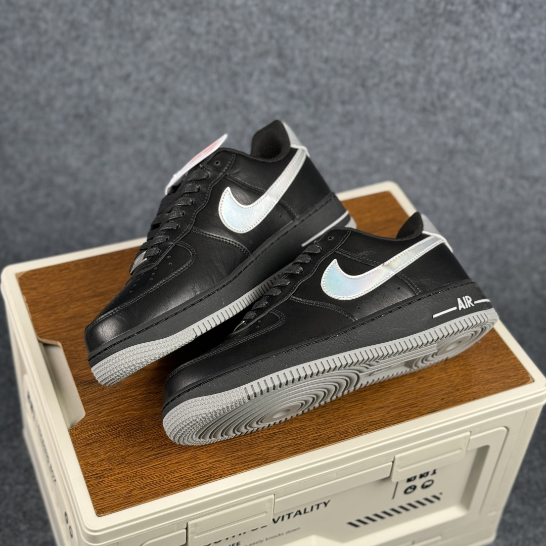 Nike Air Force 1'07 Low 墨夜幻银 空军一号低帮休闲板鞋 FZ0627-010 Nike Air Force 1'07 Low 墨夜幻银 空军一号低帮休闲板鞋 FZ0627-010