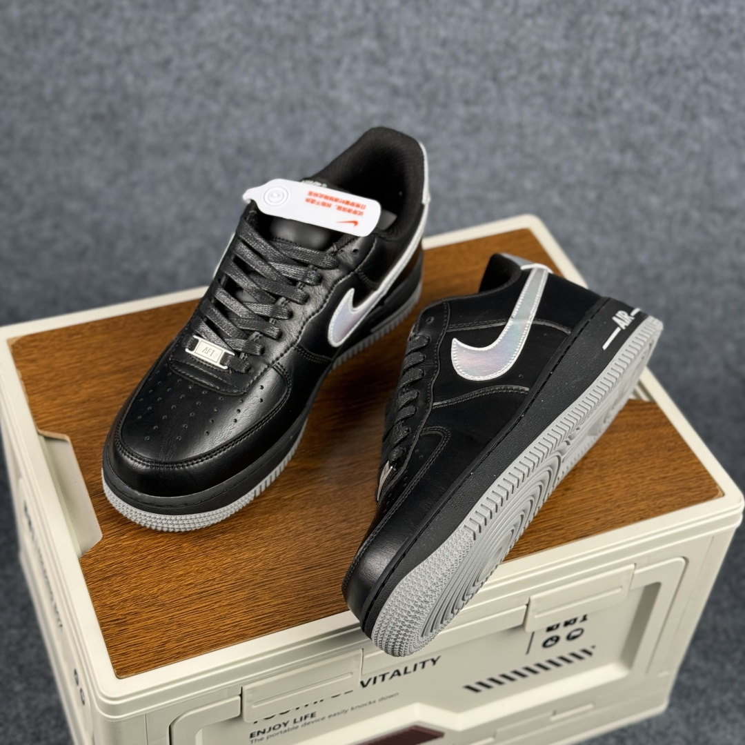 Nike Air Force 1'07 Low 墨夜幻银 空军一号低帮休闲板鞋 FZ0627-010 Nike Air Force 1'07 Low 墨夜幻银 空军一号低帮休闲板鞋 FZ0627-010