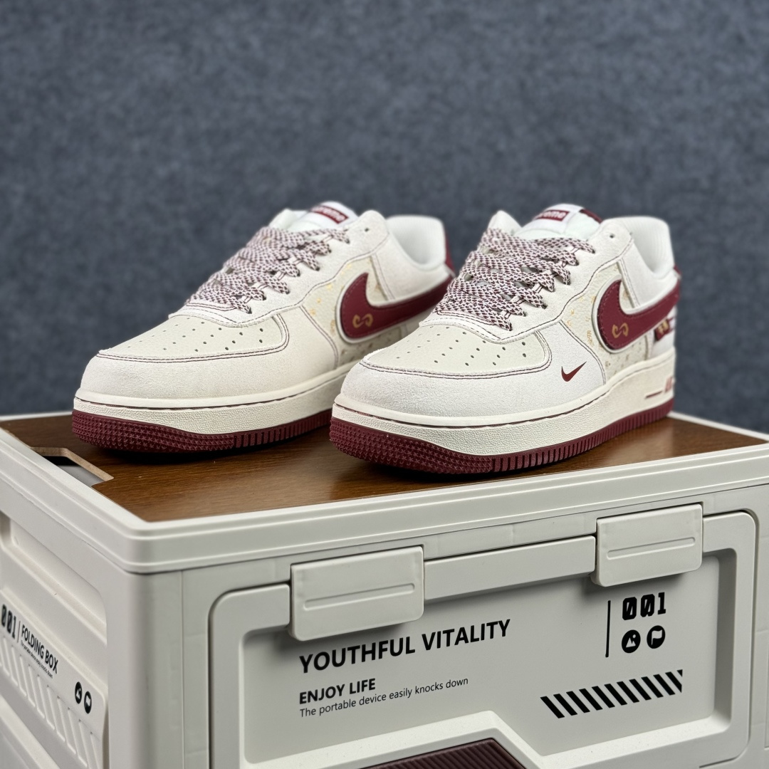 Nike Air Force 1'07 Low 米白酒红 空军一号低帮休闲板鞋 XL1982-336 Nike Air Force 1'07 Low 米白酒红 空军一号低帮休闲板鞋 XL1982-336