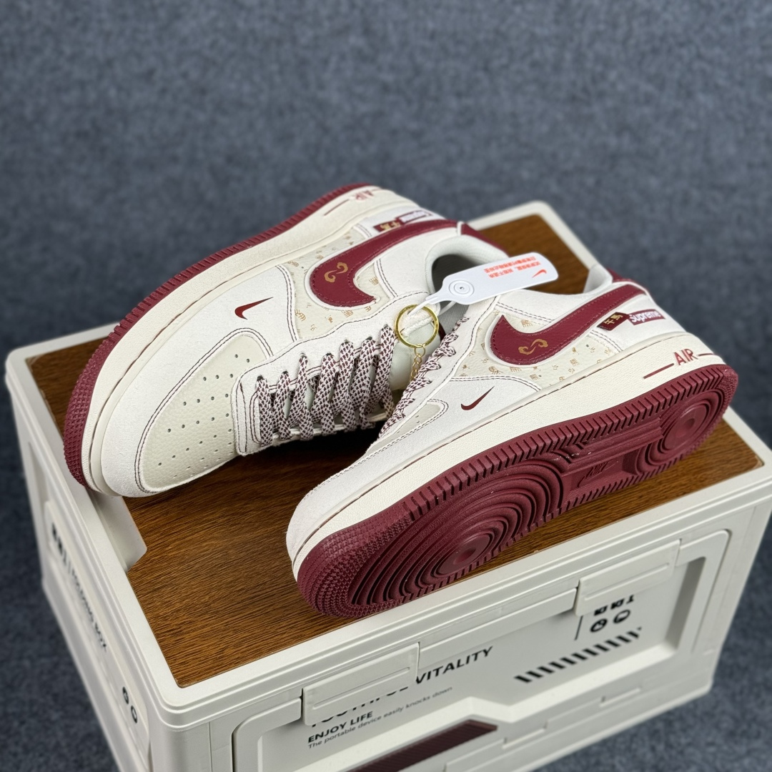 Nike Air Force 1'07 Low 米白酒红 空军一号低帮休闲板鞋 XL1982-336 Nike Air Force 1'07 Low 米白酒红 空军一号低帮休闲板鞋 XL1982-336