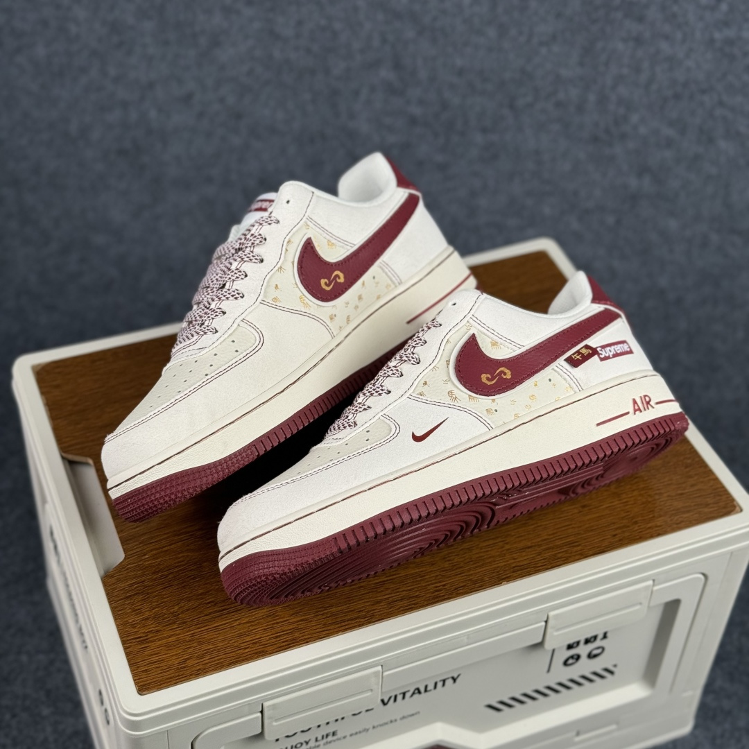 Nike Air Force 1'07 Low 米白酒红 空军一号低帮休闲板鞋 XL1982-336 Nike Air Force 1'07 Low 米白酒红 空军一号低帮休闲板鞋 XL1982-336