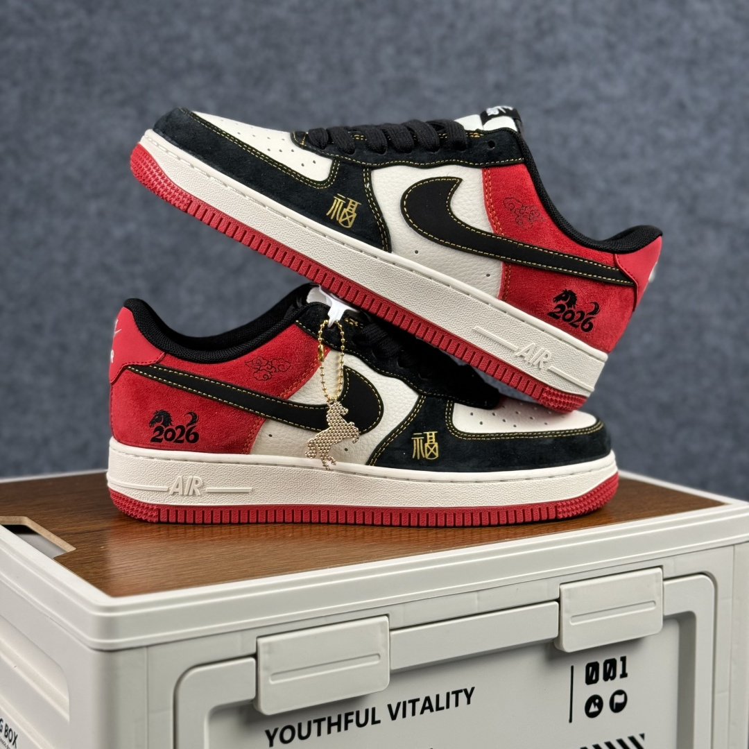 Nike Air Force 1'07 Low 黑白红撞色 空军一号低帮休闲板鞋 HT5088-618 Nike Air Force 1'07 Low 黑白红撞色 空军一号低帮休闲板鞋 HT5088-618