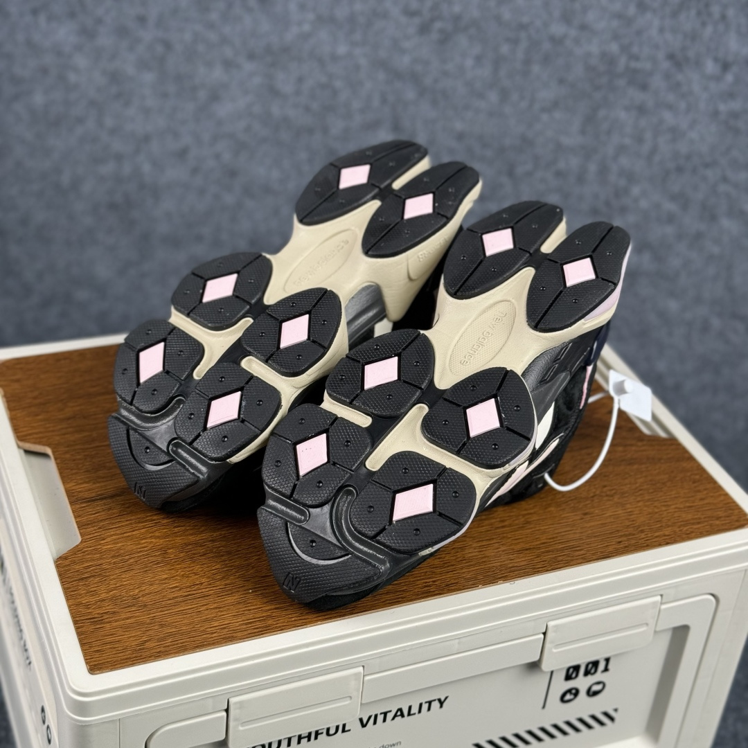 210 Joe Freshgoods x New Balance 版本 NB9060 联名款 复古休闲运动慢跑鞋 U9060JBR