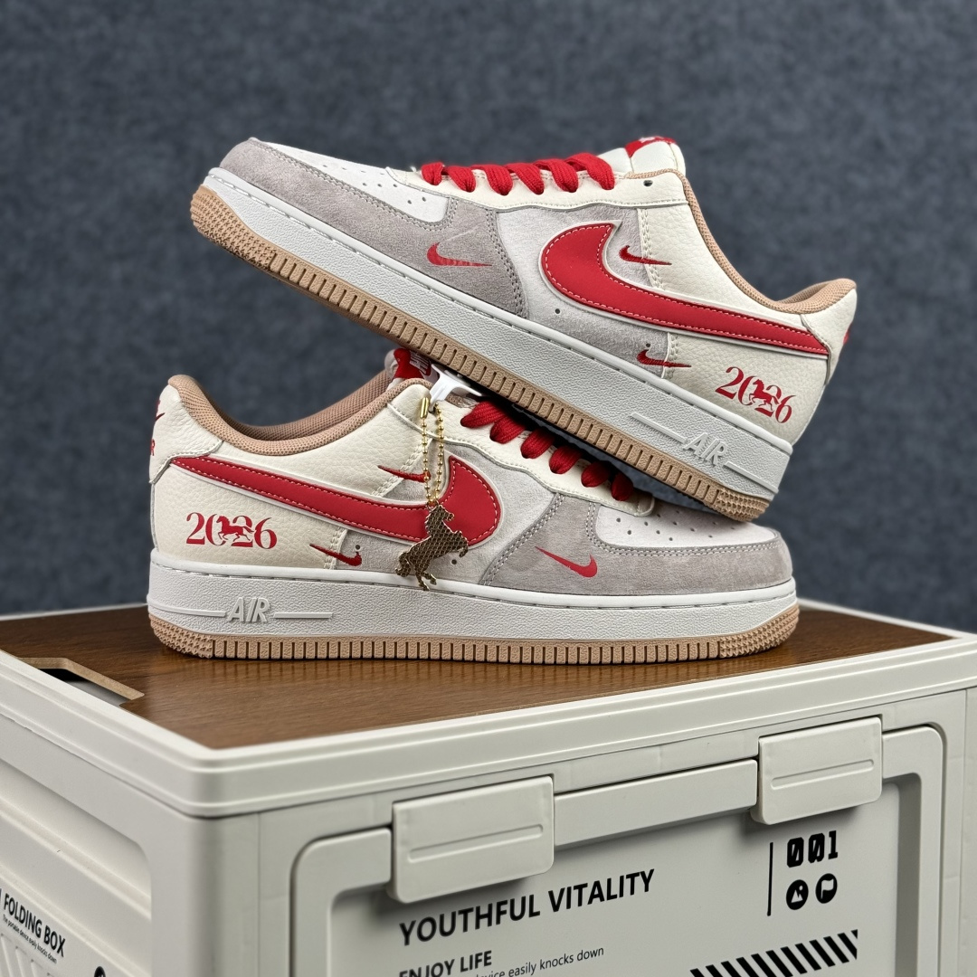260 Nike Air Force 1 Low 2026 丙午马年限定 米白灰 空军一号低帮休闲鞋 XT6998-100-Chinese UA Cheap High Quatity Brand Clothes Bags handbags Sneakers wholesale wholesaler seller from China Factory suppliers Fashion Clothing Shoes best Quality Beautiful Price 260 Nike Air Force 1 Low 2026 丙午马年限定 米白灰 空军一号低帮休闲鞋 XT6998-100