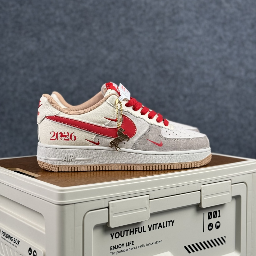 260 Nike Air Force 1 Low 2026 丙午马年限定 米白灰 空军一号低帮休闲鞋 XT6998-100-Chinese UA Cheap High Quatity Brand Clothes Bags handbags Sneakers wholesale wholesaler seller from China Factory suppliers Fashion Clothing Shoes best Quality Beautiful Price 260 Nike Air Force 1 Low 2026 丙午马年限定 米白灰 空军一号低帮休闲鞋 XT6998-100