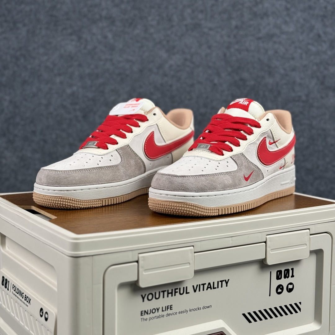 260 Nike Air Force 1 Low 2026 丙午马年限定 米白灰 空军一号低帮休闲鞋 XT6998-100-Chinese UA Cheap High Quatity Brand Clothes Bags handbags Sneakers wholesale wholesaler seller from China Factory suppliers Fashion Clothing Shoes best Quality Beautiful Price 260 Nike Air Force 1 Low 2026 丙午马年限定 米白灰 空军一号低帮休闲鞋 XT6998-100
