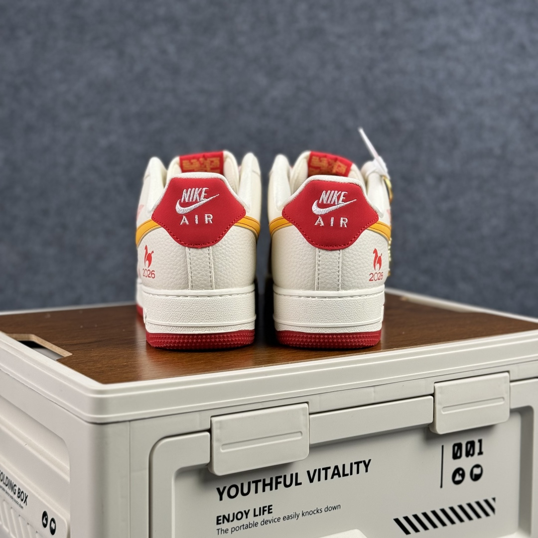 260 Nike Air Force 1 Low 2026 丙午马年限定款 米白红 空军一号低帮休闲鞋 DQ6628-165