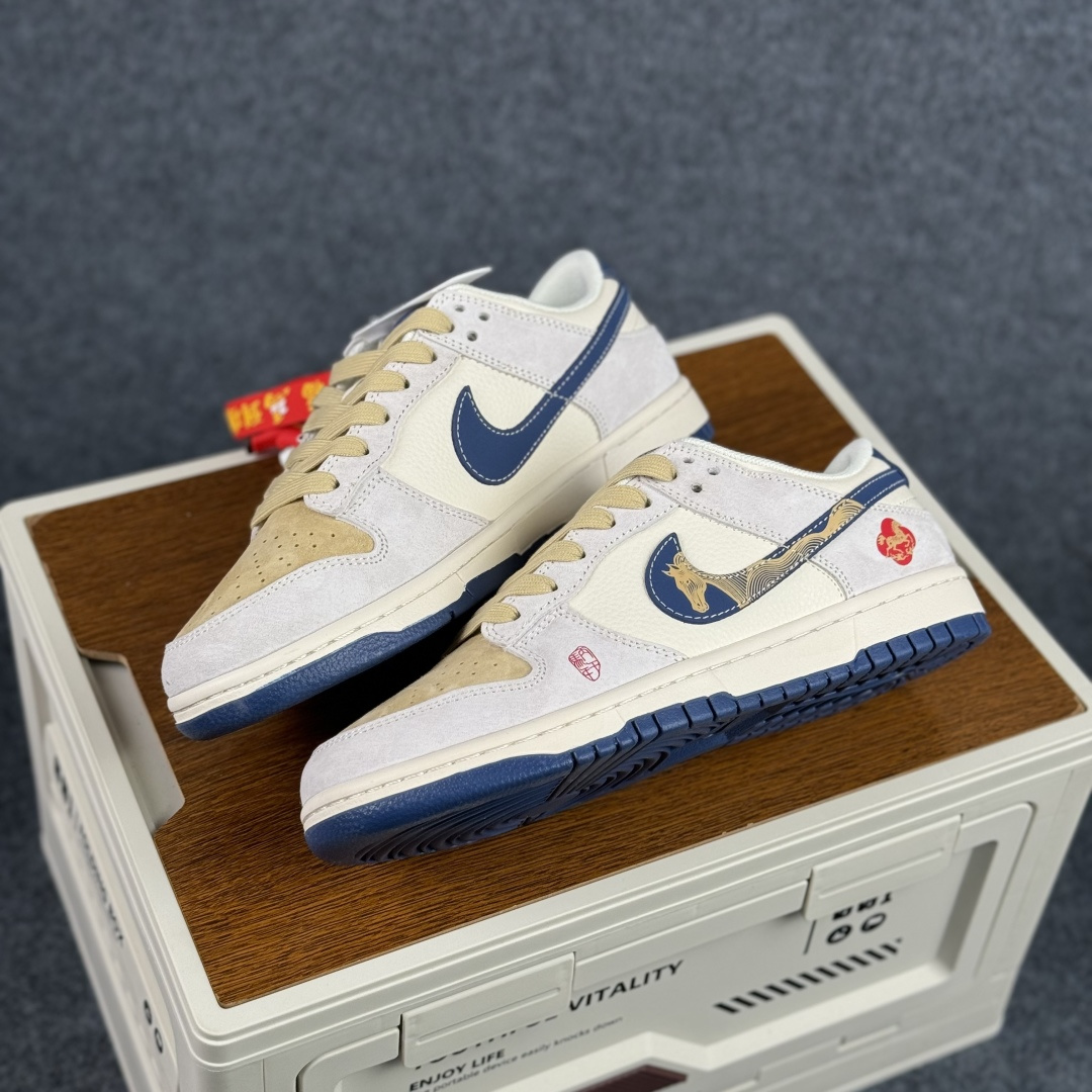Nike Dunk Low 2026 丙午马年限定 米灰蓝 高端定制 低帮休闲板鞋 LX1988-812