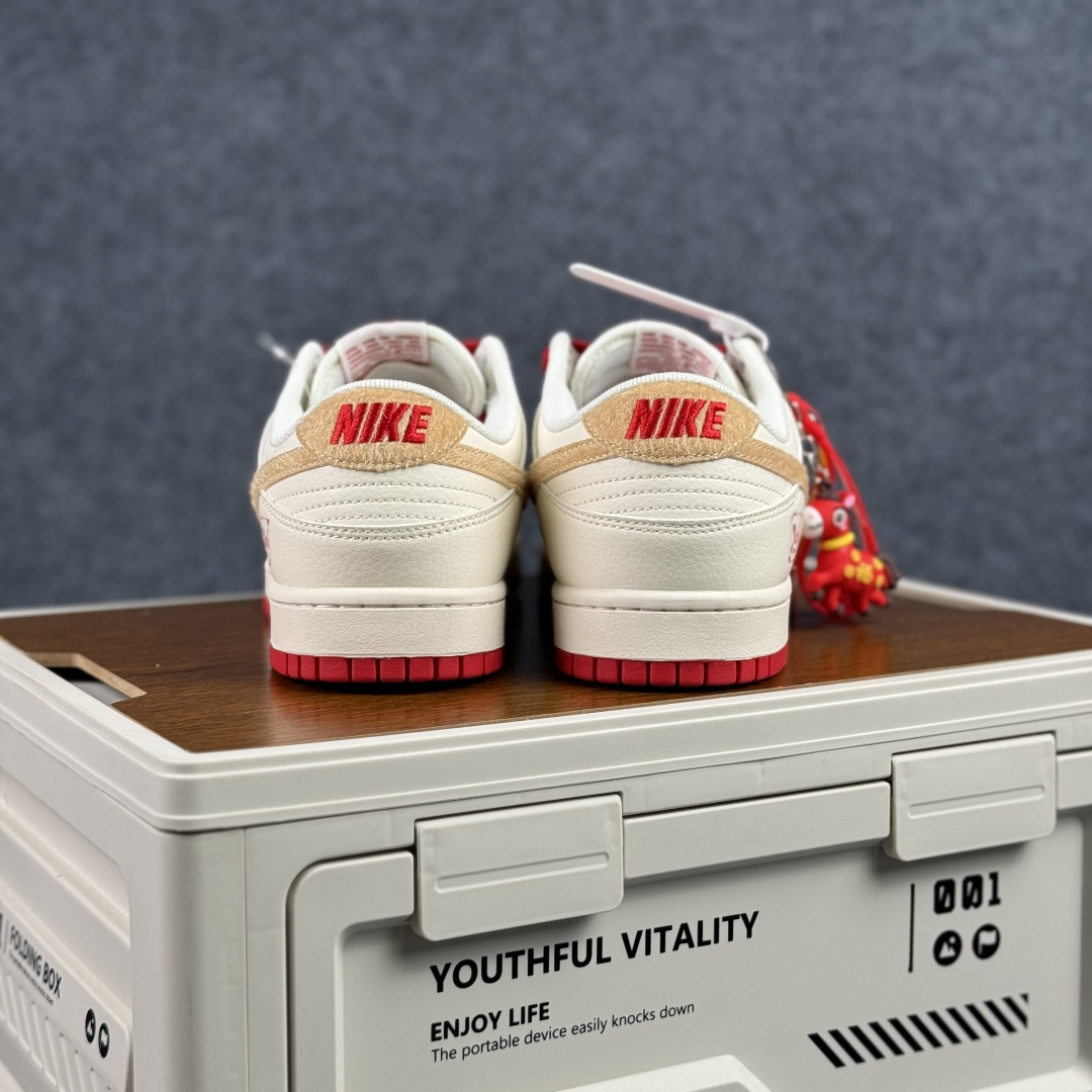 280 Nike SB Dunk Low2026马年限定 米白卡其麂皮拼接 高端定制 低帮休闲板鞋 FC1688-258-Chinese UA Cheap High Quatity Brand Clothes Bags handbags Sneakers wholesale wholesaler seller from China Factory suppliers Fashion Clothing Shoes best Quality Beautiful Price 280 Nike SB Dunk Low2026马年限定 米白卡其麂皮拼接 高端定制 低帮休闲板鞋 FC1688-258
