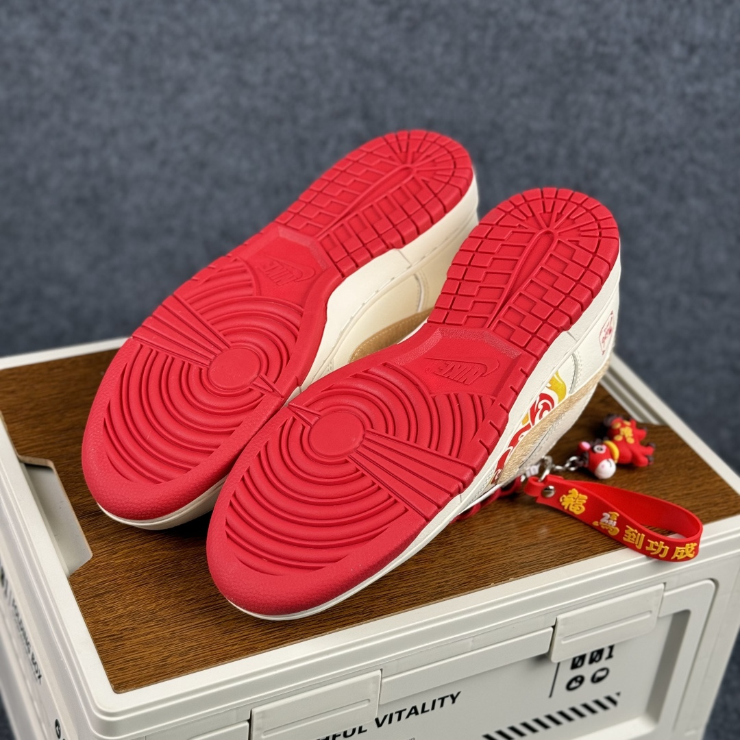 280 Nike SB Dunk Low2026马年限定 米白卡其麂皮拼接 高端定制 低帮休闲板鞋 FC1688-258-Chinese UA Cheap High Quatity Brand Clothes Bags handbags Sneakers wholesale wholesaler seller from China Factory suppliers Fashion Clothing Shoes best Quality Beautiful Price 280 Nike SB Dunk Low2026马年限定 米白卡其麂皮拼接 高端定制 低帮休闲板鞋 FC1688-258