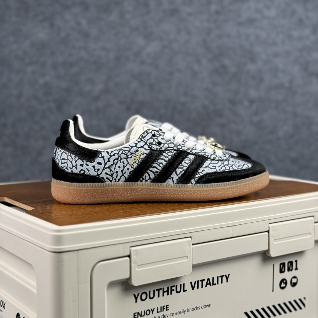 170 Adidas Originals Samba 阿迪达斯三叶草 桑巴舞系列绅士德训足球风百搭低帮休闲运动板鞋 JR8742-Chinese UA Cheap High Quatity Brand Clothes Bags handbags Sneakers wholesale wholesaler seller from China Factory suppliers Fashion Clothing Shoes best Quality Beautiful Price 170 Adidas Originals Samba 阿迪达斯三叶草 桑巴舞系列绅士德训足球风百搭低帮休闲运动板鞋 JR8742