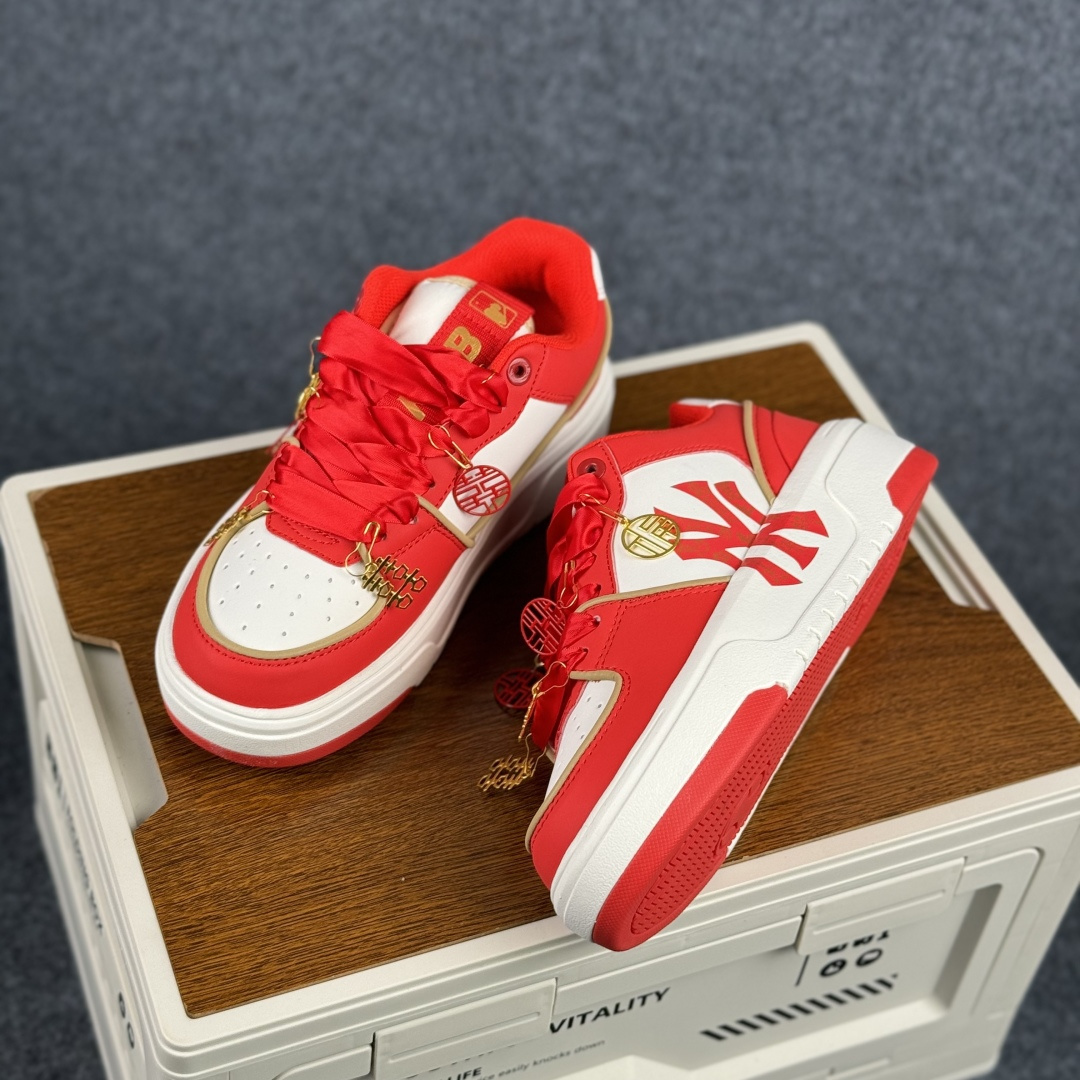 240 NY MLB Bigball Chunky Liner Denim Monogram 纽约洋基队 中国红婚鞋 增高厚底休闲板鞋-Chinese UA Cheap High Quatity Brand Clothes Bags handbags Sneakers wholesale wholesaler seller from China Factory suppliers Fashion Clothing Shoes best Quality Beautiful Price 240 NY MLB Bigball Chunky Liner Denim Monogram 纽约洋基队 中国红婚鞋 增高厚底休闲板鞋