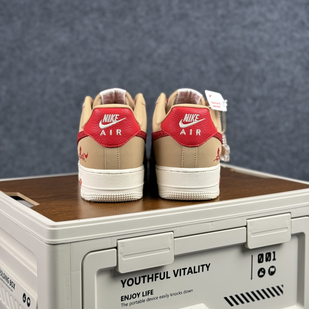 260 Nike Air Force 1'07 Low 马年限定 赤砂丹红 空军一号低帮休闲板鞋 DF0188-130-Chinese UA Cheap High Quatity Brand Clothes Bags handbags Sneakers wholesale wholesaler seller from China Factory suppliers Fashion Clothing Shoes best Quality Beautiful Price 260 Nike Air Force 1'07 Low 马年限定 赤砂丹红 空军一号低帮休闲板鞋 DF0188-130