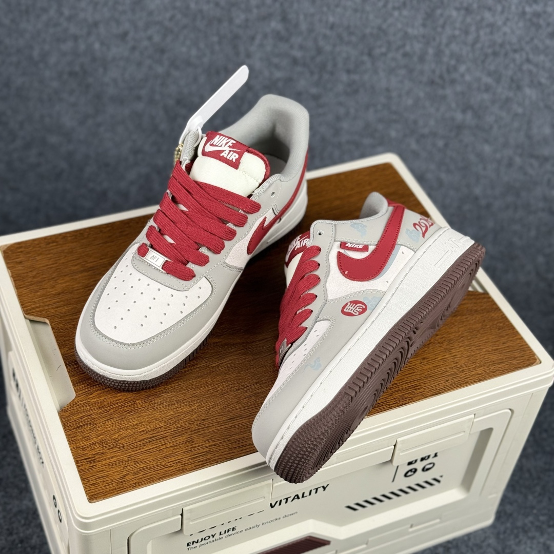 260 Nike Air Force 1'07 Low 红灰撞色 空军一号低帮休闲板鞋 HT5088-621