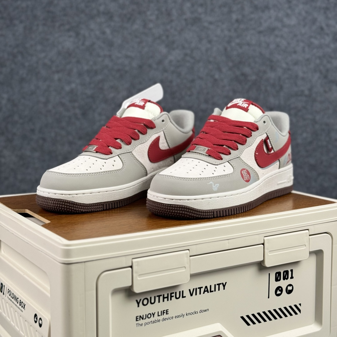 260 Nike Air Force 1'07 Low 红灰撞色 空军一号低帮休闲板鞋 HT5088-621