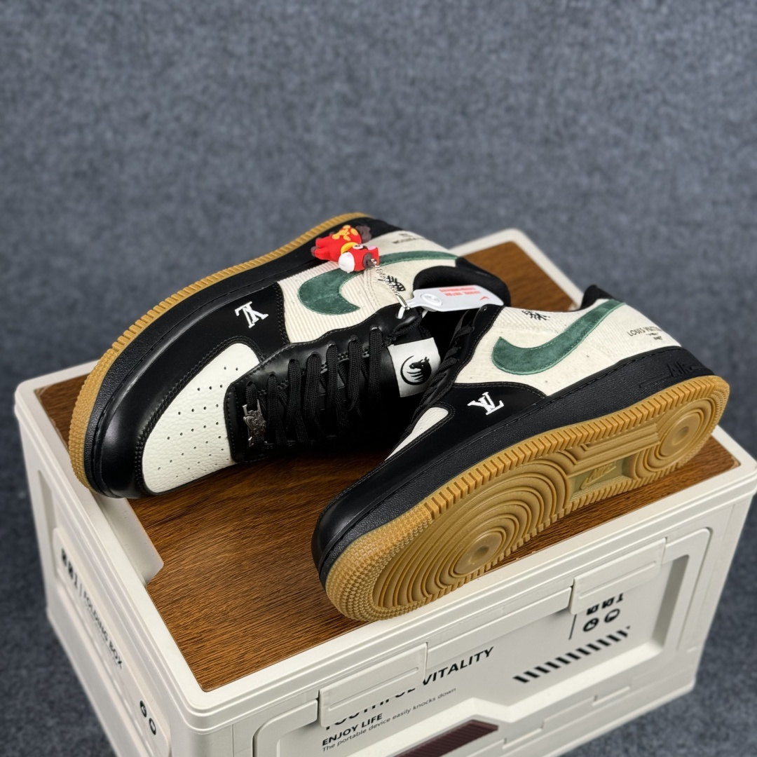 Nike Air Force 1'07 Low 马年限定 黑松奶霜 空军一号低帮休闲板鞋 XY9025-005