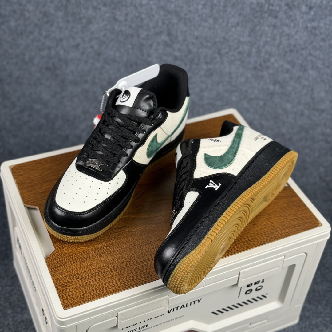 Nike Air Force 1'07 Low 马年限定 黑松奶霜 空军一号低帮休闲板鞋 XY9025-005