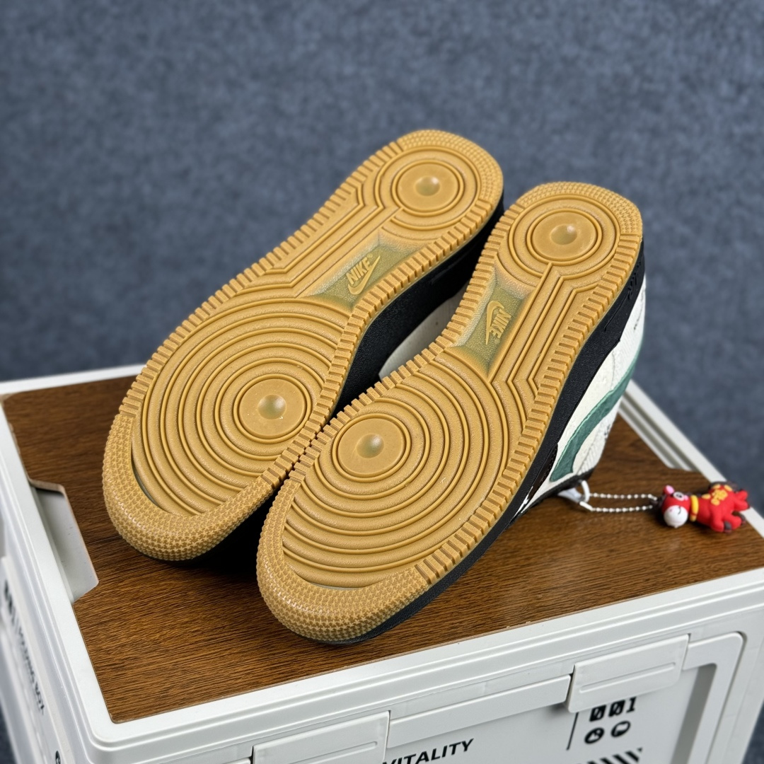 Nike Air Force 1'07 Low 马年限定 黑松奶霜 空军一号低帮休闲板鞋 XY9025-005