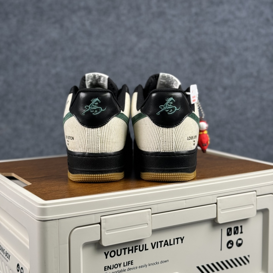 Nike Air Force 1'07 Low 马年限定 黑松奶霜 空军一号低帮休闲板鞋 XY9025-005
