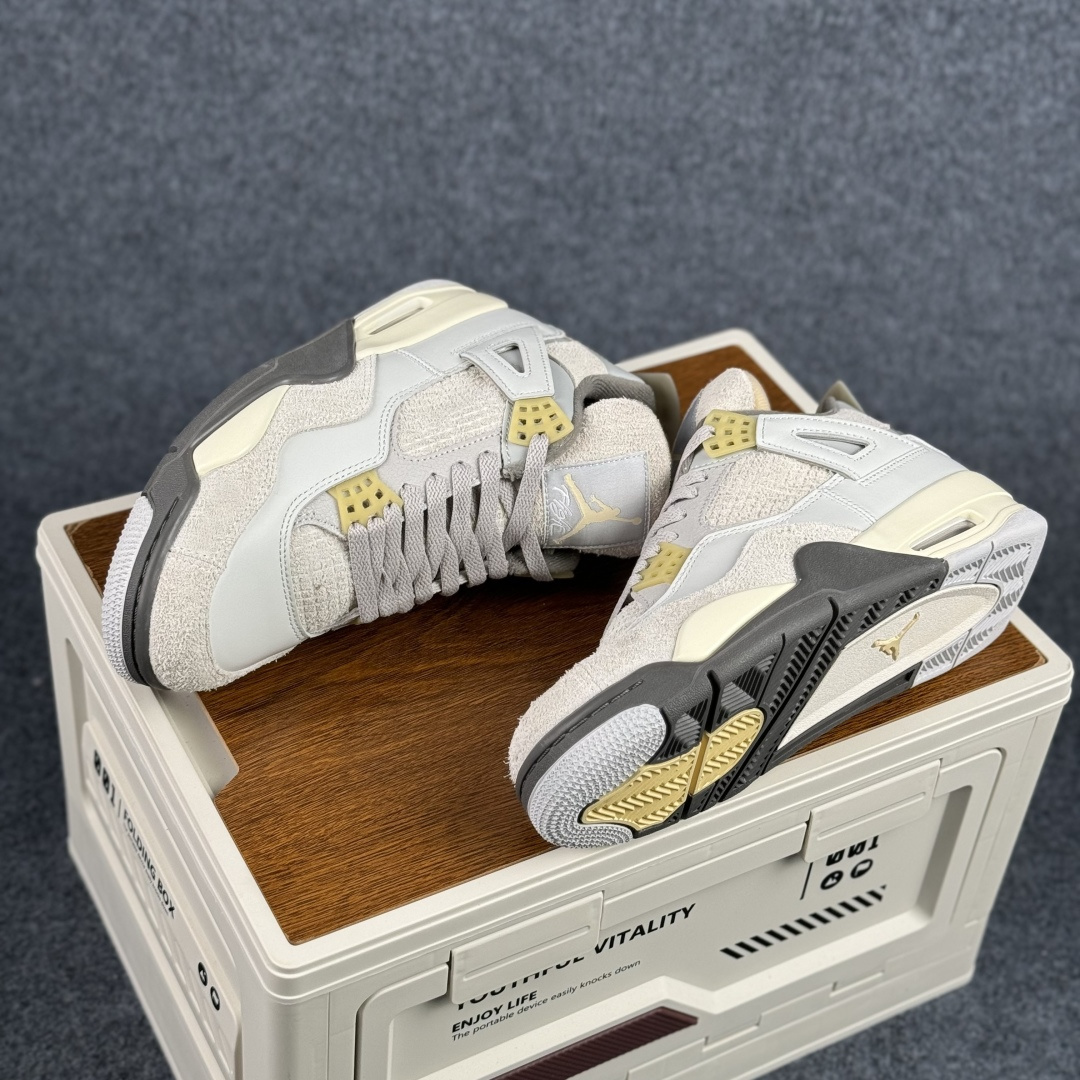 300 W版 Air Jordan AJ4 ”Metallic Gold” 兔年限定乔丹AJ4代中帮复古休闲篮球鞋 DV3742-021-Chinese UA Cheap High Quatity Brand Clothes Bags handbags Sneakers wholesale wholesaler seller from China Factory suppliers Fashion Clothing Shoes best Quality Beautiful Price 300 W版 Air Jordan AJ4 ”Metallic Gold” 兔年限定乔丹AJ4代中帮复古休闲篮球鞋 DV3742-021