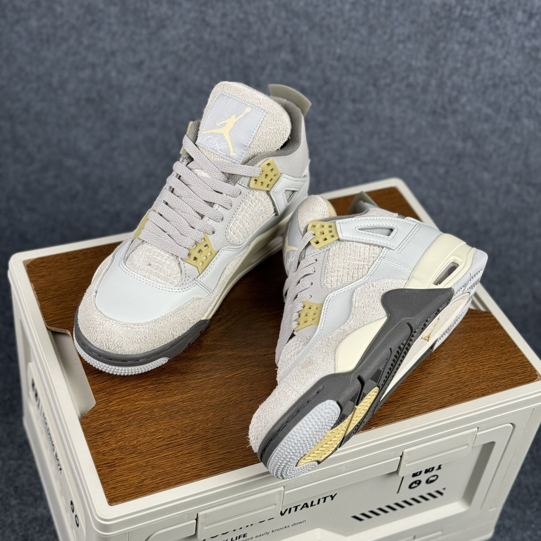 300 W版 Air Jordan AJ4 ”Metallic Gold” 兔年限定乔丹AJ4代中帮复古休闲篮球鞋 DV3742-021-Chinese UA Cheap High Quatity Brand Clothes Bags handbags Sneakers wholesale wholesaler seller from China Factory suppliers Fashion Clothing Shoes best Quality Beautiful Price 300 W版 Air Jordan AJ4 ”Metallic Gold” 兔年限定乔丹AJ4代中帮复古休闲篮球鞋 DV3742-021