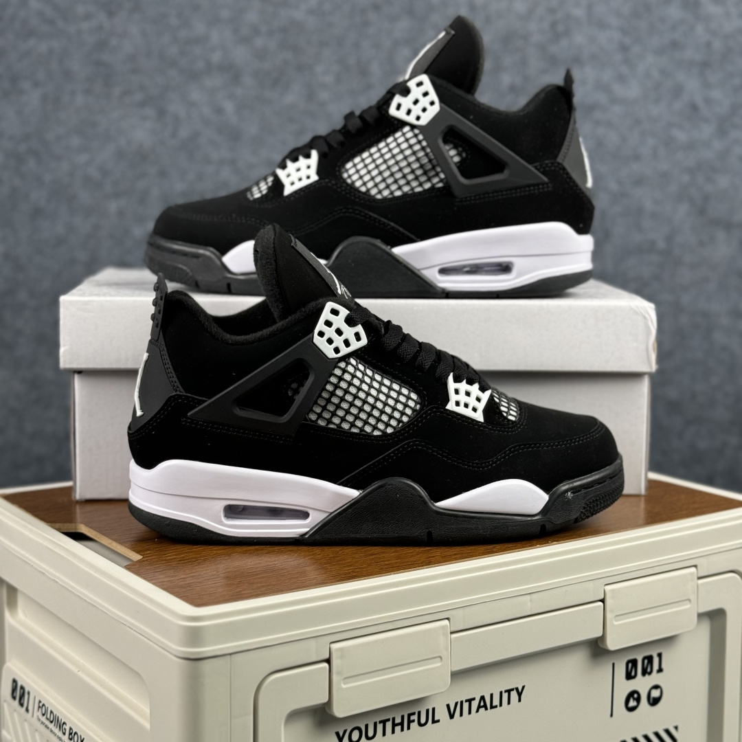 300 W版 Air Jordan AJ4 ”Metallic Gold” 黑白雷公 乔丹AJ4代中帮复古休闲篮球鞋 FQ8138-001