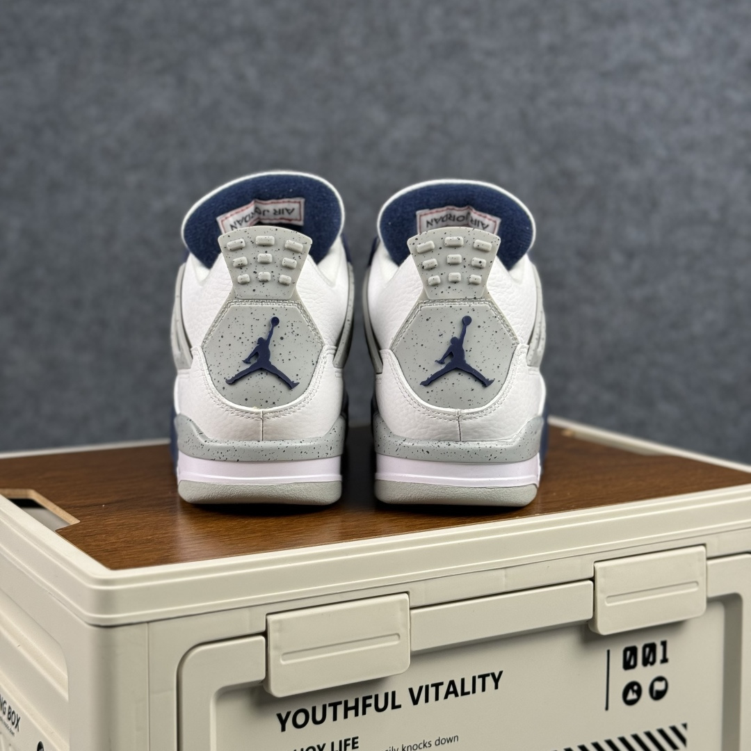 300 W版 Air Jordan AJ4 ”Metallic Gold” 午夜蓝 乔丹AJ4代中帮复古休闲篮球鞋 DH6927-140-Chinese UA Cheap High Quatity Brand Clothes Bags handbags Sneakers wholesale wholesaler seller from China Factory suppliers Fashion Clothing Shoes best Quality Beautiful Price 300 W版 Air Jordan AJ4 ”Metallic Gold” 午夜蓝 乔丹AJ4代中帮复古休闲篮球鞋 DH6927-140