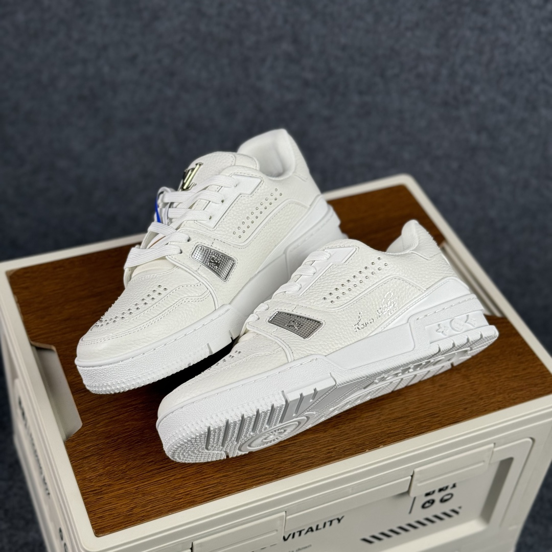 420 广奢高端货 LOUIS VUITTON 路易威登 LV Trainer 板鞋-Chinese UA Cheap High Quatity Brand Clothes Bags handbags Sneakers wholesale wholesaler seller from China Factory suppliers Fashion Clothing Shoes best Quality Beautiful Price 420 广奢高端货 LOUIS VUITTON 路易威登 LV Trainer 板鞋