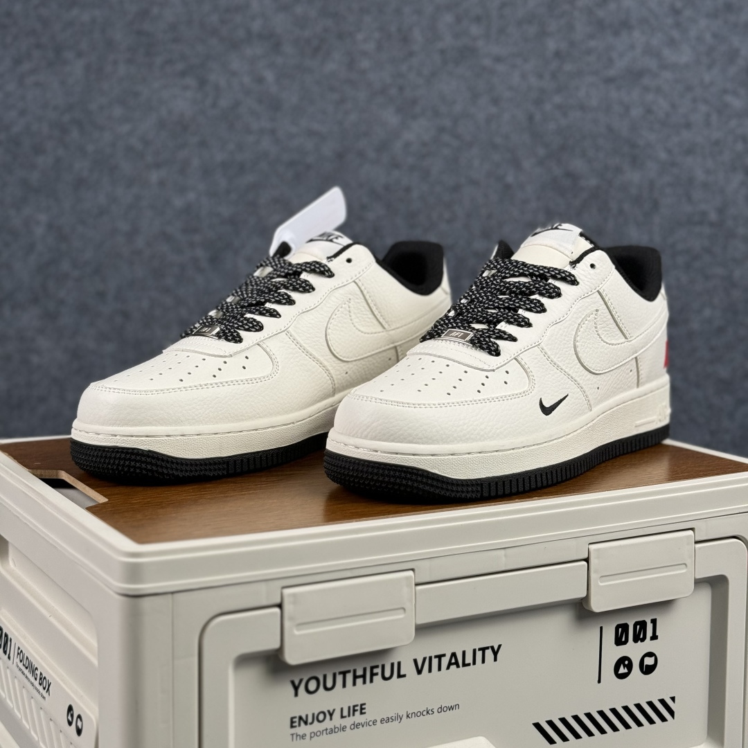 260 Nike Air Force 1'07 Low 米黑红撞色 空军一号低帮休闲板鞋 MM3399-813-Chinese UA Cheap High Quatity Brand Clothes Bags handbags Sneakers wholesale wholesaler seller from China Factory suppliers Fashion Clothing Shoes best Quality Beautiful Price 260 Nike Air Force 1'07 Low 米黑红撞色 空军一号低帮休闲板鞋 MM3399-813