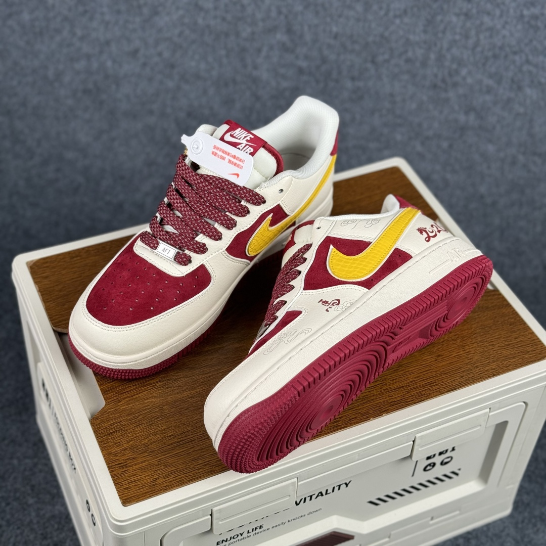 260 Nike Air Force 1'07 Low 酒红白 空军一号低帮休闲板鞋 HT5088-611-Chinese UA Cheap High Quatity Brand Clothes Bags handbags Sneakers wholesale wholesaler seller from China Factory suppliers Fashion Clothing Shoes best Quality Beautiful Price 260 Nike Air Force 1'07 Low 酒红白 空军一号低帮休闲板鞋 HT5088-611