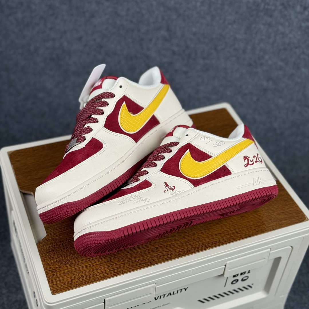 260 Nike Air Force 1'07 Low 酒红白 空军一号低帮休闲板鞋 HT5088-611-Chinese UA Cheap High Quatity Brand Clothes Bags handbags Sneakers wholesale wholesaler seller from China Factory suppliers Fashion Clothing Shoes best Quality Beautiful Price 260 Nike Air Force 1'07 Low 酒红白 空军一号低帮休闲板鞋 HT5088-611