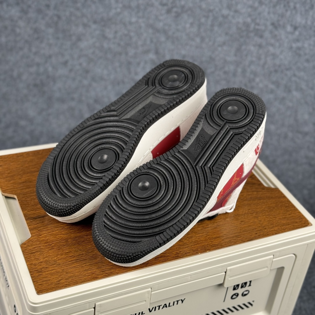 260 Nike Air Force 1'07 Low 北面联名 红白撞色 空军一号低帮休闲板鞋 JP2026-138-Chinese UA Cheap High Quatity Brand Clothes Bags handbags Sneakers wholesale wholesaler seller from China Factory suppliers Fashion Clothing Shoes best Quality Beautiful Price 260 Nike Air Force 1'07 Low 北面联名 红白撞色 空军一号低帮休闲板鞋 JP2026-138