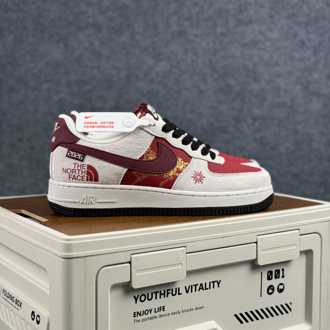 260 Nike Air Force 1'07 Low 北面联名 红白撞色 空军一号低帮休闲板鞋 JP2026-138-Chinese UA Cheap High Quatity Brand Clothes Bags handbags Sneakers wholesale wholesaler seller from China Factory suppliers Fashion Clothing Shoes best Quality Beautiful Price 260 Nike Air Force 1'07 Low 北面联名 红白撞色 空军一号低帮休闲板鞋 JP2026-138