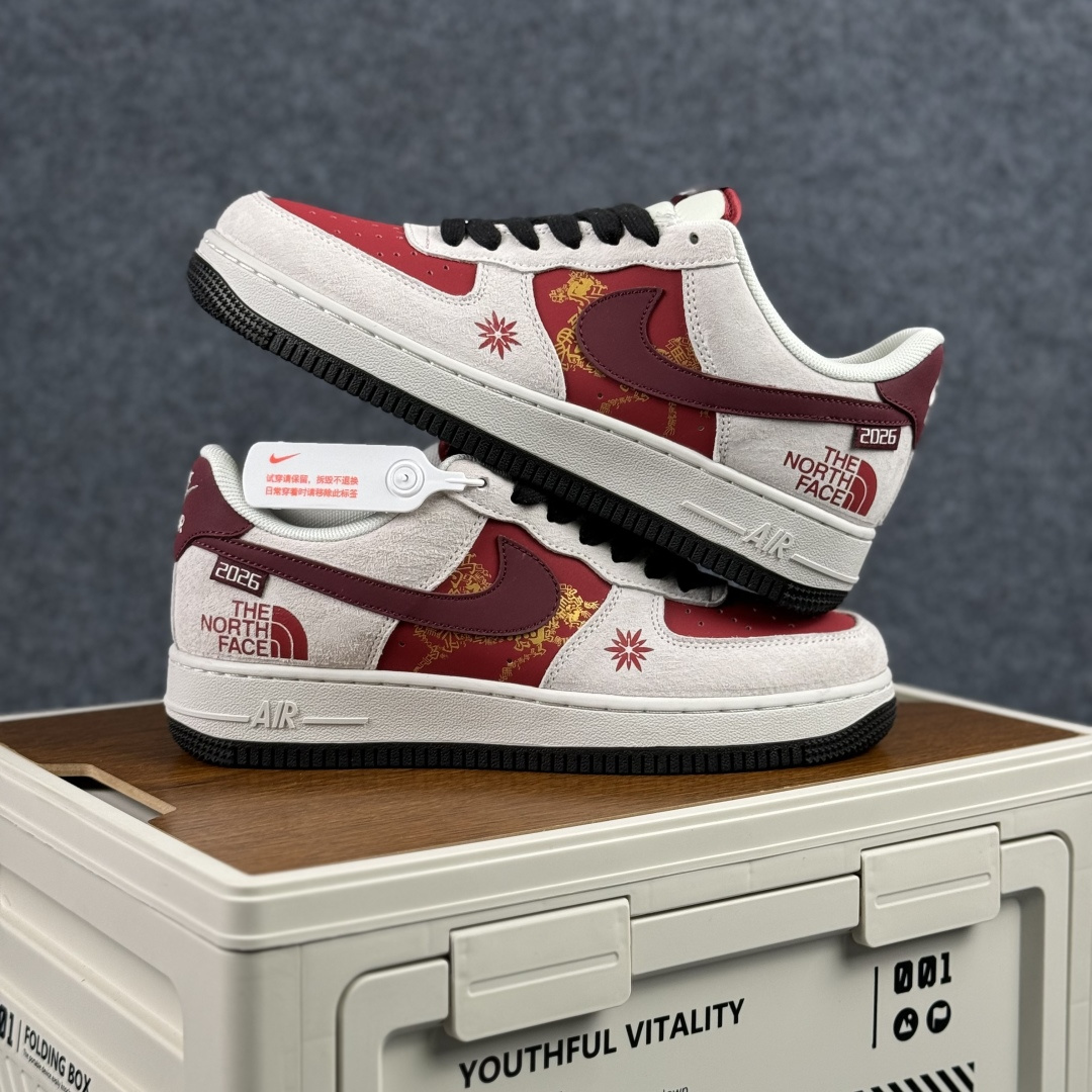 260 Nike Air Force 1'07 Low 北面联名 红白撞色 空军一号低帮休闲板鞋 JP2026-138-Chinese UA Cheap High Quatity Brand Clothes Bags handbags Sneakers wholesale wholesaler seller from China Factory suppliers Fashion Clothing Shoes best Quality Beautiful Price 260 Nike Air Force 1'07 Low 北面联名 红白撞色 空军一号低帮休闲板鞋 JP2026-138