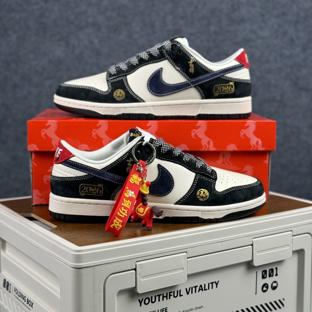 280 2026马年专属Nike Dunk Low FC1688-256 藏蓝与米白的经典撞色打底-Chinese UA Cheap High Quatity Brand Clothes Bags handbags Sneakers wholesale wholesaler seller from China Factory suppliers Fashion Clothing Shoes best Quality Beautiful Price 280 2026马年专属Nike Dunk Low FC1688-256 藏蓝与米白的经典撞色打底