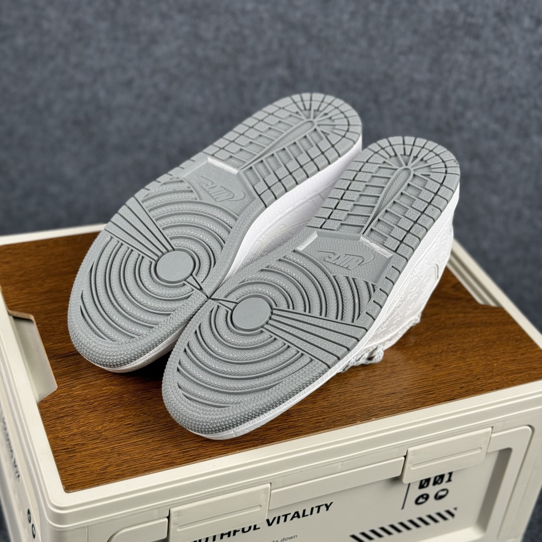 280 Air Jordan 1 Low AJ1 乔1米白色 高端定制 低帮复古篮球鞋 LD2028-061-Chinese UA Cheap High Quatity Brand Clothes Bags handbags Sneakers wholesale wholesaler seller from China Factory suppliers Fashion Clothing Shoes best Quality Beautiful Price 280 Air Jordan 1 Low AJ1 乔1米白色 高端定制 低帮复古篮球鞋 LD2028-061