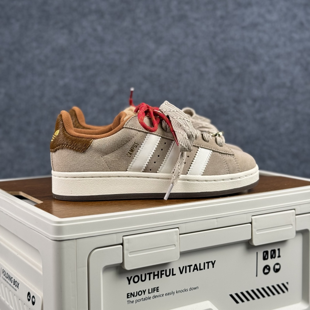 180 Adidas CAMPUS 00s 面包鞋复古休闲板鞋 KJ8724-Chinese UA Cheap High Quatity Brand Clothes Bags handbags Sneakers wholesale wholesaler seller from China Factory suppliers Fashion Clothing Shoes best Quality Beautiful Price 180 Adidas CAMPUS 00s 面包鞋复古休闲板鞋 KJ8724