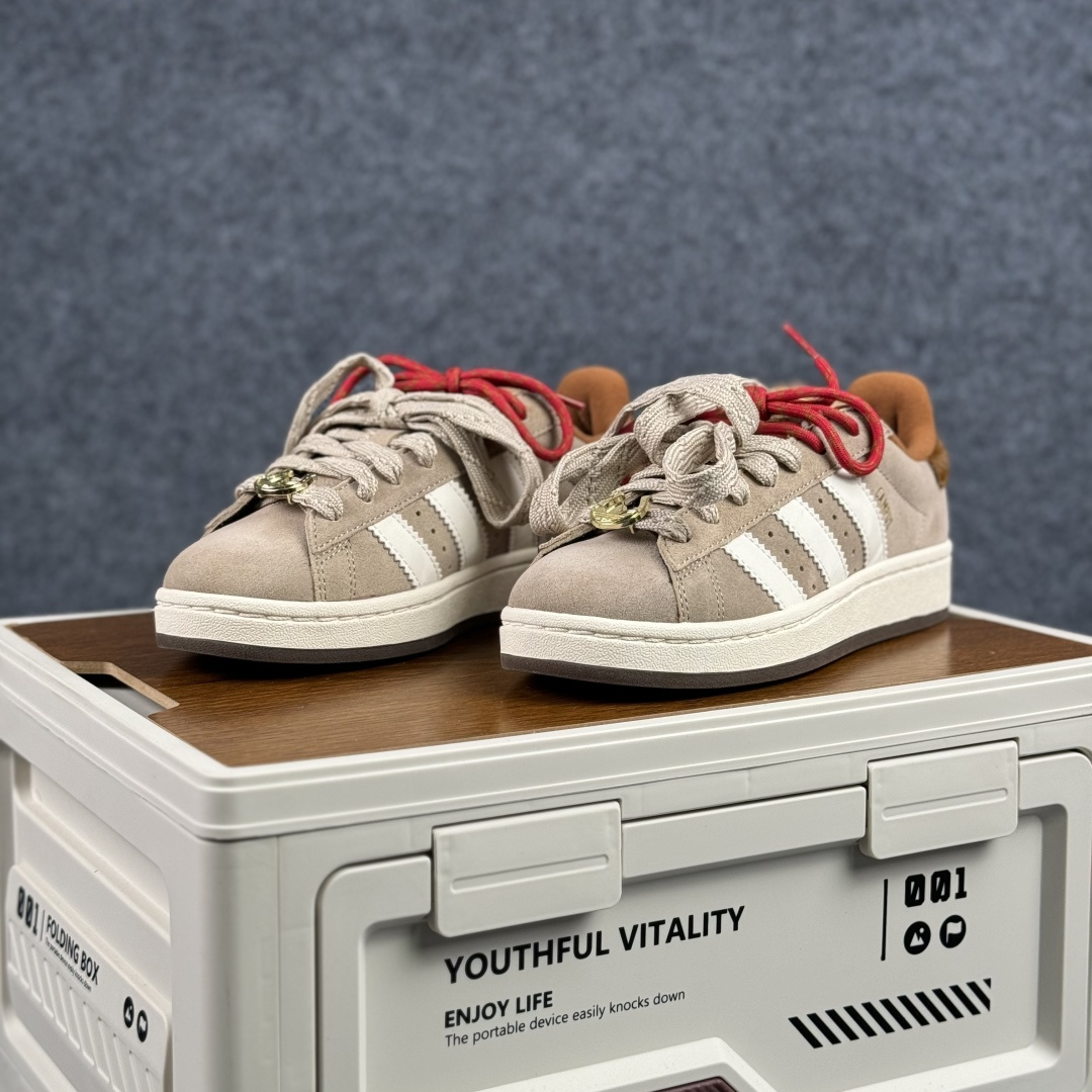 180 Adidas CAMPUS 00s 面包鞋复古休闲板鞋 KJ8724-Chinese UA Cheap High Quatity Brand Clothes Bags handbags Sneakers wholesale wholesaler seller from China Factory suppliers Fashion Clothing Shoes best Quality Beautiful Price 180 Adidas CAMPUS 00s 面包鞋复古休闲板鞋 KJ8724