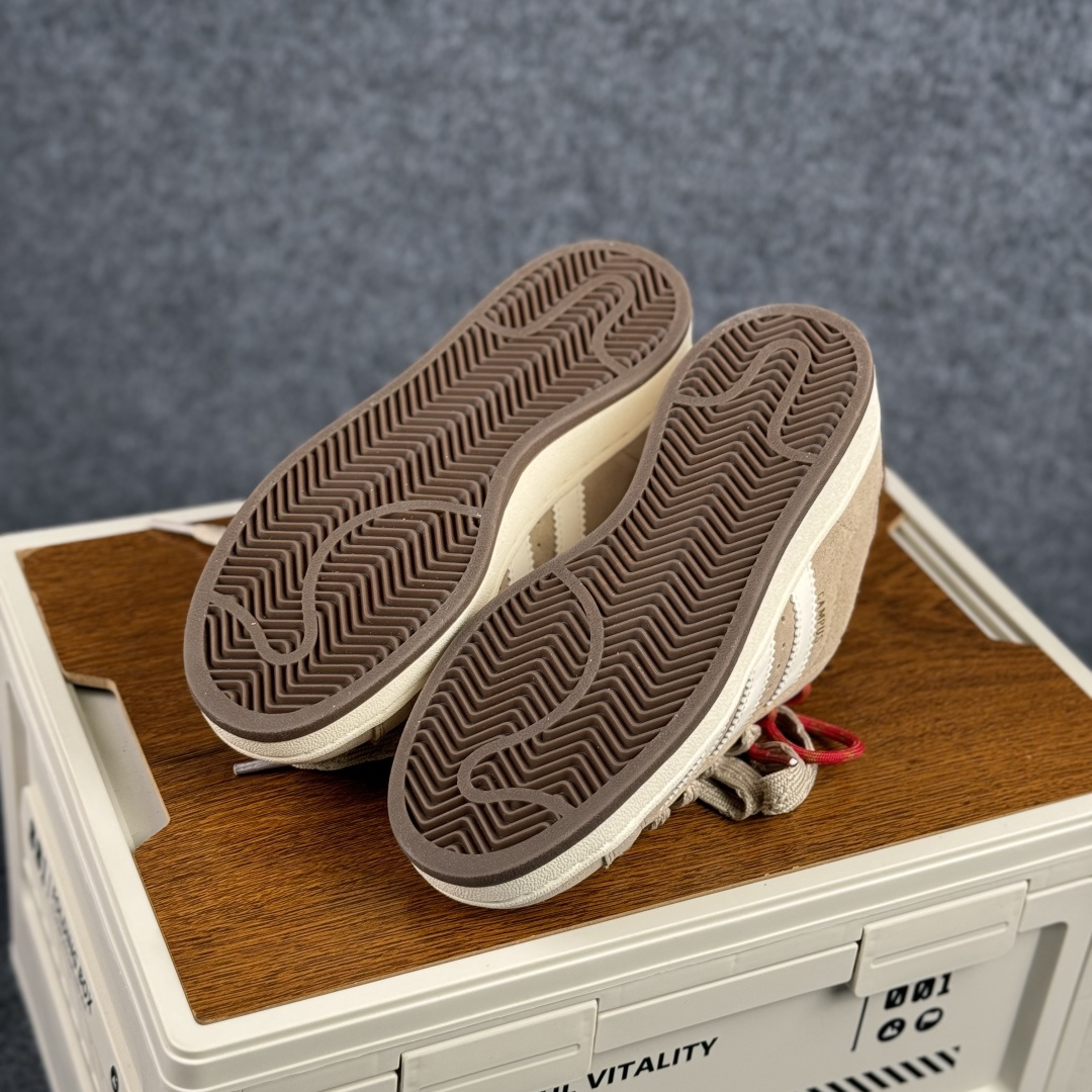 180 Adidas CAMPUS 00s 面包鞋复古休闲板鞋 KJ8724-Chinese UA Cheap High Quatity Brand Clothes Bags handbags Sneakers wholesale wholesaler seller from China Factory suppliers Fashion Clothing Shoes best Quality Beautiful Price 180 Adidas CAMPUS 00s 面包鞋复古休闲板鞋 KJ8724