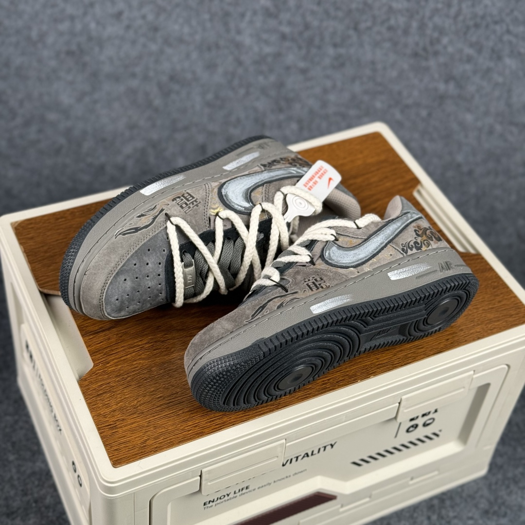 260 Nike Air Force 1'07 Low ”Dragon & Horse Spirit” 手绘涂鸦 马年国风限定 空军一号低帮休闲板鞋 CD1221-680-Chinese UA Cheap High Quatity Brand Clothes Bags handbags Sneakers wholesale wholesaler seller from China Factory suppliers Fashion Clothing Shoes best Quality Beautiful Price 260 Nike Air Force 1'07 Low ”Dragon & Horse Spirit” 手绘涂鸦 马年国风限定 空军一号低帮休闲板鞋 CD1221-680