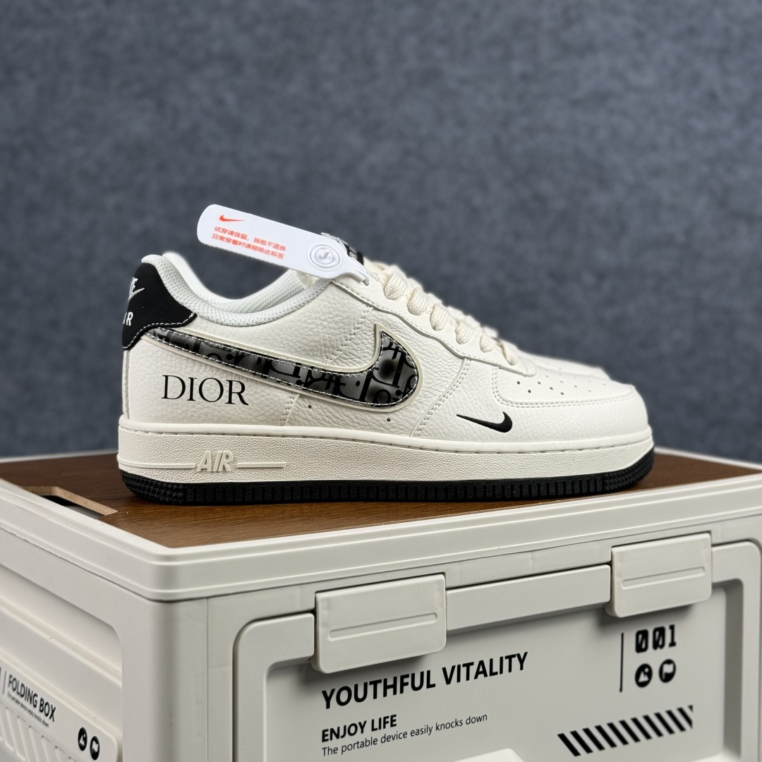 260 Nike Air Force 1'07 Low 联名款 空军一号低帮休闲板鞋 MM3399-811-Chinese UA Cheap High Quatity Brand Clothes Bags handbags Sneakers wholesale wholesaler seller from China Factory suppliers Fashion Clothing Shoes best Quality Beautiful Price 260 Nike Air Force 1'07 Low 联名款 空军一号低帮休闲板鞋 MM3399-811