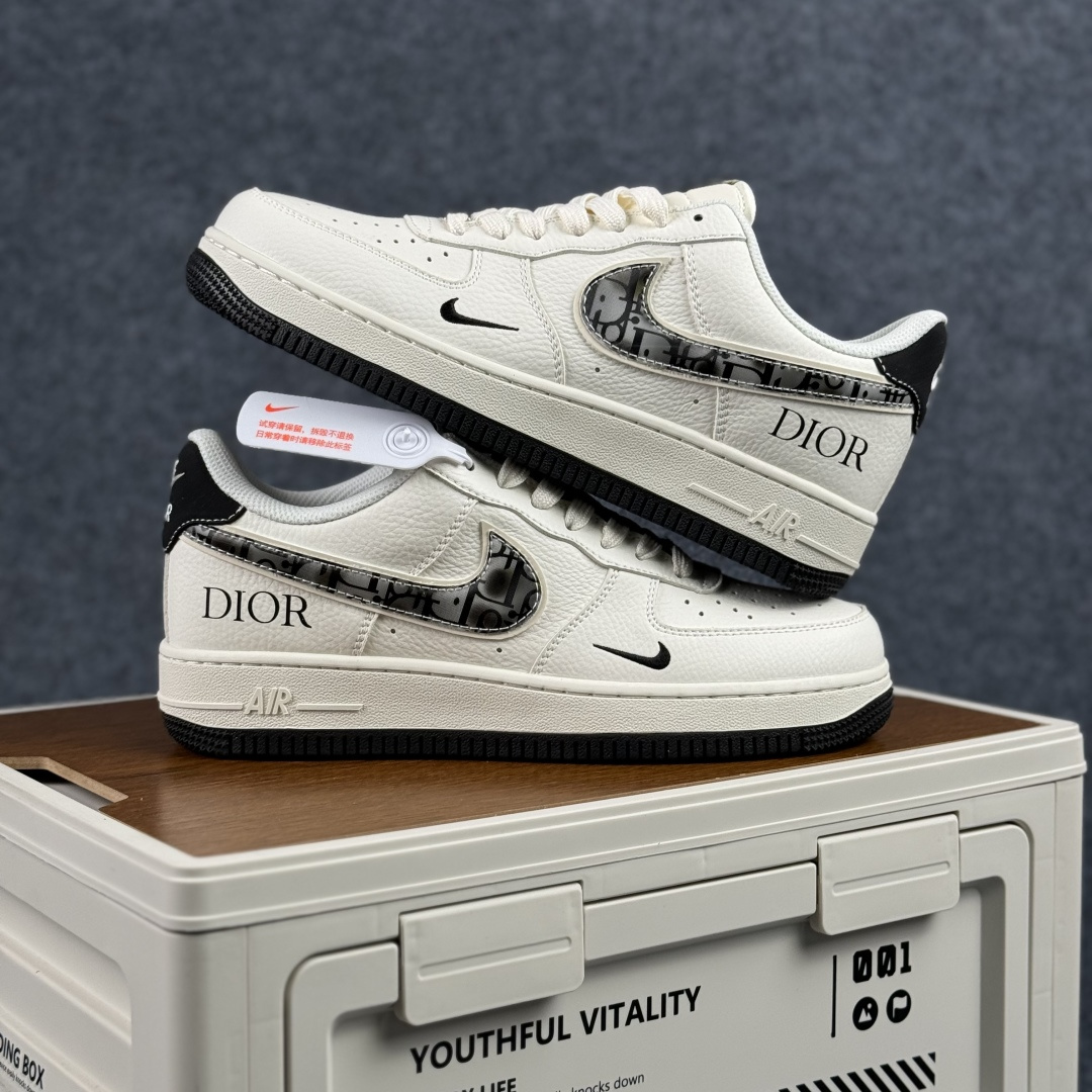 260 Nike Air Force 1'07 Low 联名款 空军一号低帮休闲板鞋 MM3399-811-Chinese UA Cheap High Quatity Brand Clothes Bags handbags Sneakers wholesale wholesaler seller from China Factory suppliers Fashion Clothing Shoes best Quality Beautiful Price 260 Nike Air Force 1'07 Low 联名款 空军一号低帮休闲板鞋 MM3399-811