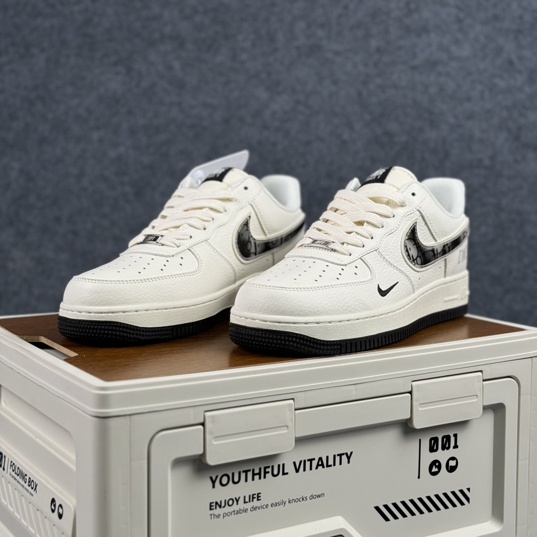 260 Nike Air Force 1'07 Low 联名款 空军一号低帮休闲板鞋 MM3399-811-Chinese UA Cheap High Quatity Brand Clothes Bags handbags Sneakers wholesale wholesaler seller from China Factory suppliers Fashion Clothing Shoes best Quality Beautiful Price 260 Nike Air Force 1'07 Low 联名款 空军一号低帮休闲板鞋 MM3399-811