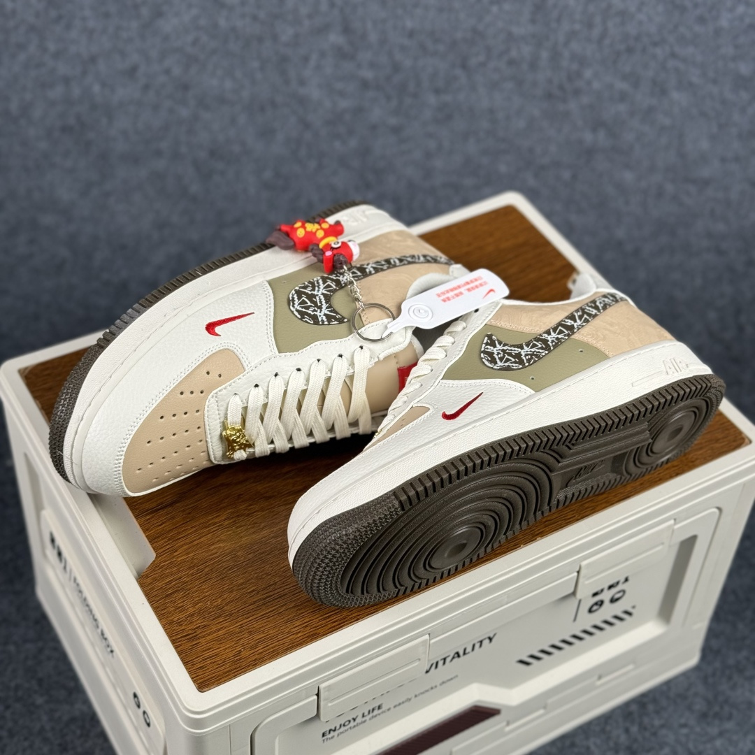 260 Nike Air Force 1'07 Low 马年限定 素褐凝烟 空军一号低帮休闲板鞋 NH0601-537-Chinese UA Cheap High Quatity Brand Clothes Bags handbags Sneakers wholesale wholesaler seller from China Factory suppliers Fashion Clothing Shoes best Quality Beautiful Price 260 Nike Air Force 1'07 Low 马年限定 素褐凝烟 空军一号低帮休闲板鞋 NH0601-537
