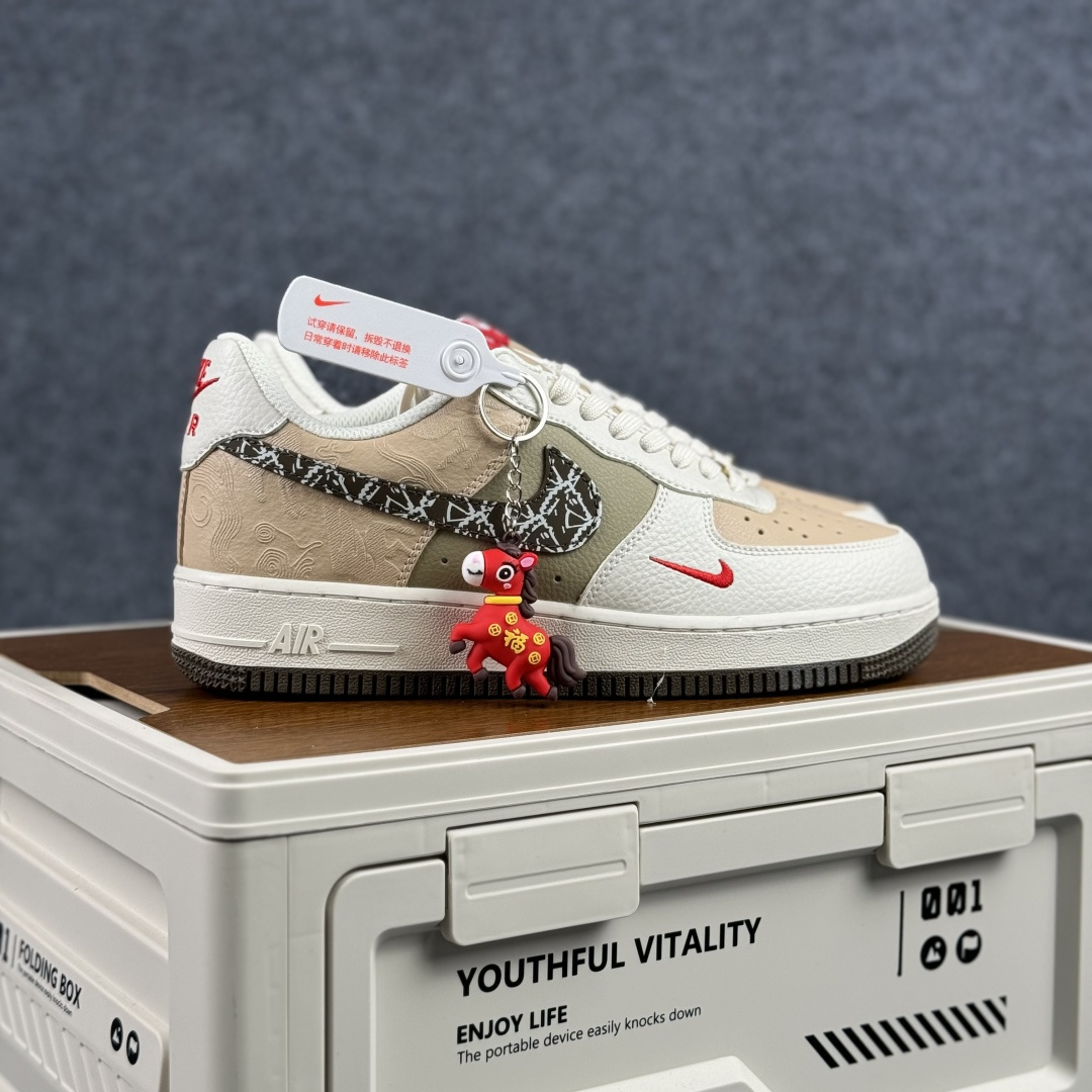 260 Nike Air Force 1'07 Low 马年限定 素褐凝烟 空军一号低帮休闲板鞋 NH0601-537-Chinese UA Cheap High Quatity Brand Clothes Bags handbags Sneakers wholesale wholesaler seller from China Factory suppliers Fashion Clothing Shoes best Quality Beautiful Price 260 Nike Air Force 1'07 Low 马年限定 素褐凝烟 空军一号低帮休闲板鞋 NH0601-537