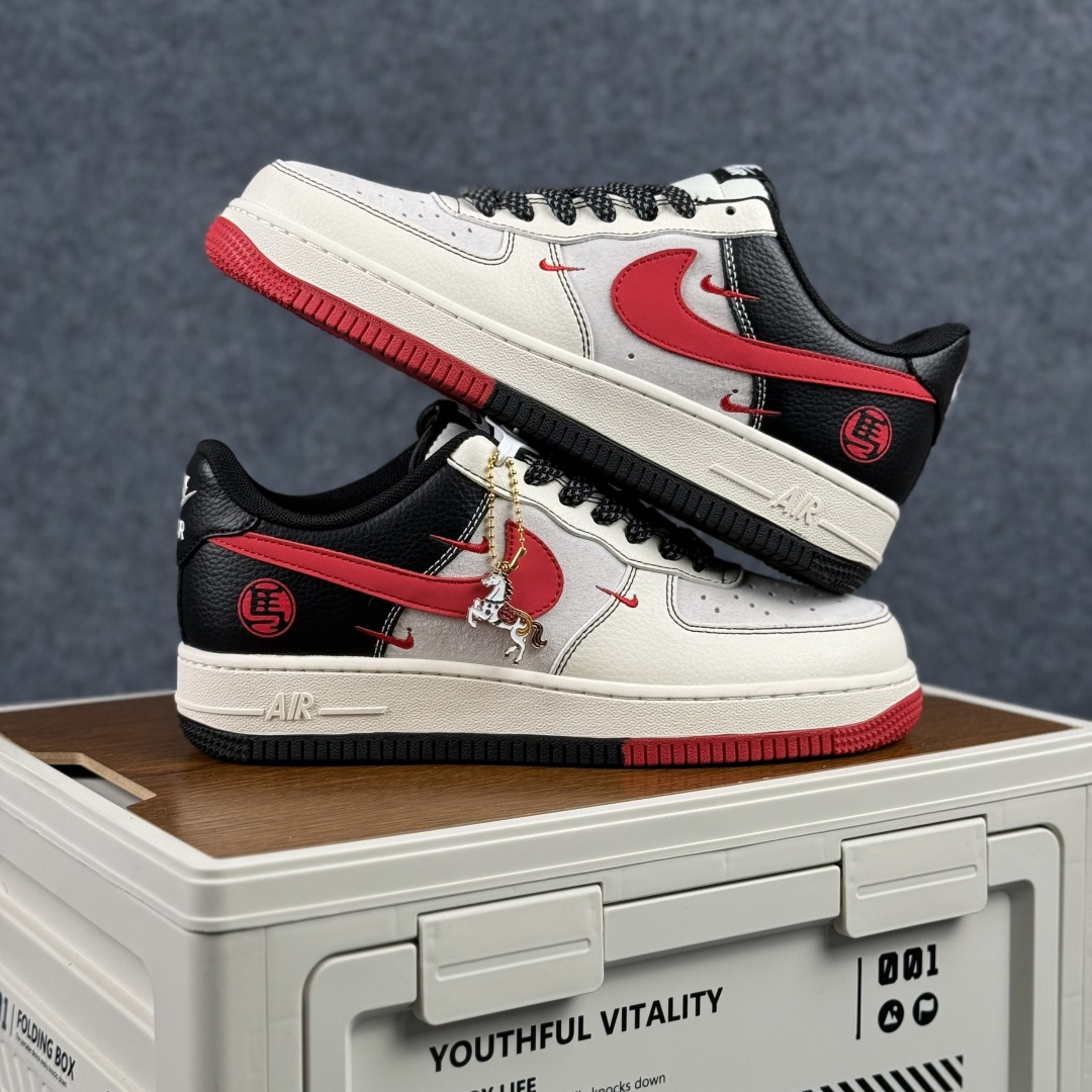 260 Nike Air Force 1'07 Low 马年限定 双勾 空军一号低帮休闲板鞋 HT5088-620-Chinese UA Cheap High Quatity Brand Clothes Bags handbags Sneakers wholesale wholesaler seller from China Factory suppliers Fashion Clothing Shoes best Quality Beautiful Price 260 Nike Air Force 1'07 Low 马年限定 双勾 空军一号低帮休闲板鞋 HT5088-620