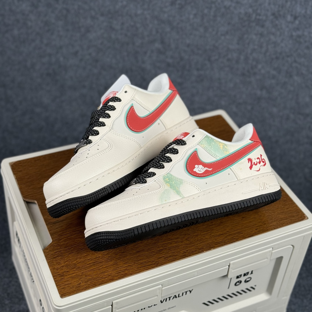 260 Nike Air Force 1 Low 2026 丙午马年限定款 Swoosh 标识融入中式祥云纹样 XT6998-108-Chinese UA Cheap High Quatity Brand Clothes Bags handbags Sneakers wholesale wholesaler seller from China Factory suppliers Fashion Clothing Shoes best Quality Beautiful Price 260 Nike Air Force 1 Low 2026 丙午马年限定款 Swoosh 标识融入中式祥云纹样 XT6998-108