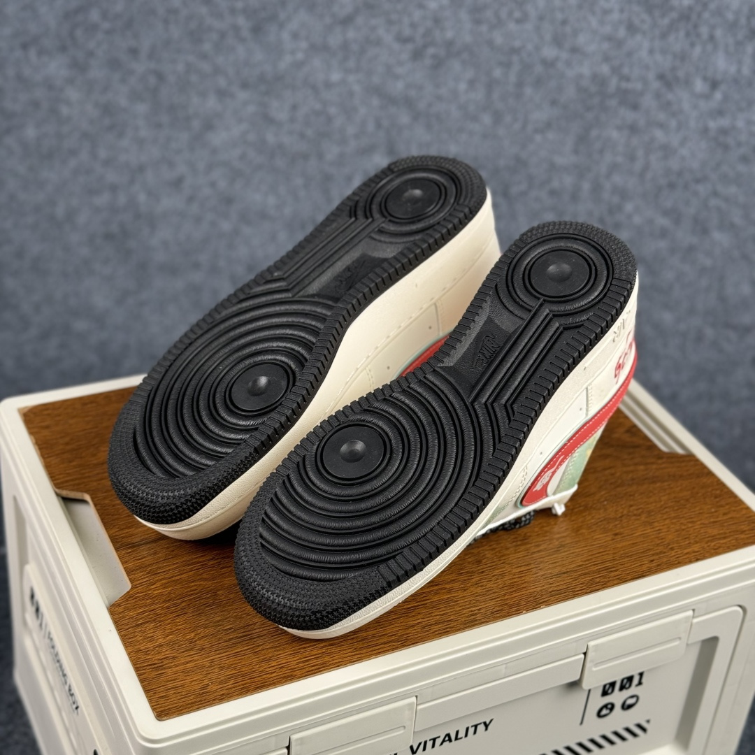 260 Nike Air Force 1 Low 2026 丙午马年限定款 Swoosh 标识融入中式祥云纹样 XT6998-108-Chinese UA Cheap High Quatity Brand Clothes Bags handbags Sneakers wholesale wholesaler seller from China Factory suppliers Fashion Clothing Shoes best Quality Beautiful Price 260 Nike Air Force 1 Low 2026 丙午马年限定款 Swoosh 标识融入中式祥云纹样 XT6998-108
