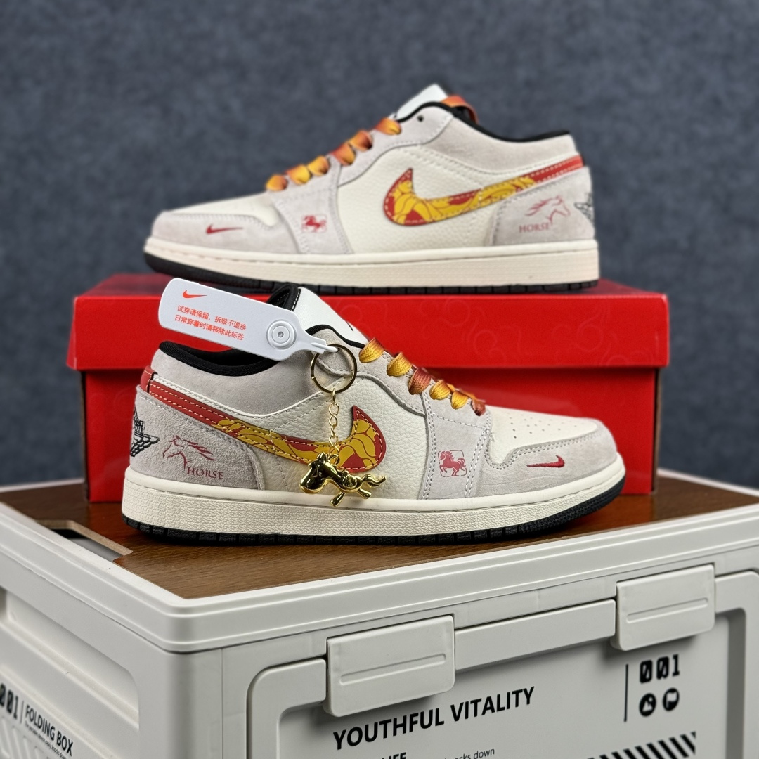 280 Nike Air Jordan 1 Low AJ1乔1 马年限定 低帮休闲板鞋 LR8888-020