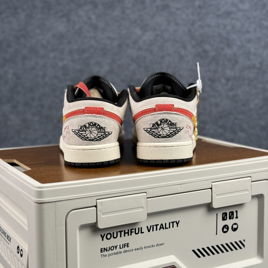 280 Nike Air Jordan 1 Low AJ1乔1 马年限定 低帮休闲板鞋 LR8888-020